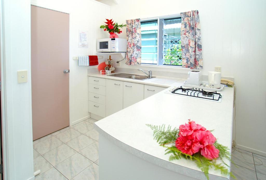 Sunhaven Beach Bungalows (Adults Only) Rarotonga Dış mekan fotoğraf